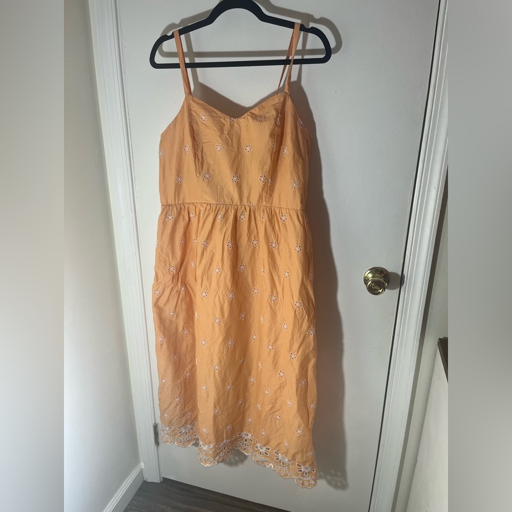 Old Navy Peach Fit & Flare Eyelet Midi Dress - Picture 3 of 11
